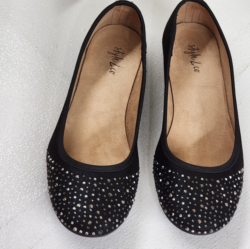 Style & Co. Black Loafers with Sleek Design